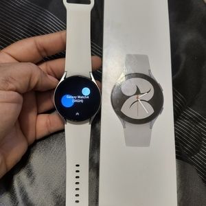 Samsung Galaxy Watch 4